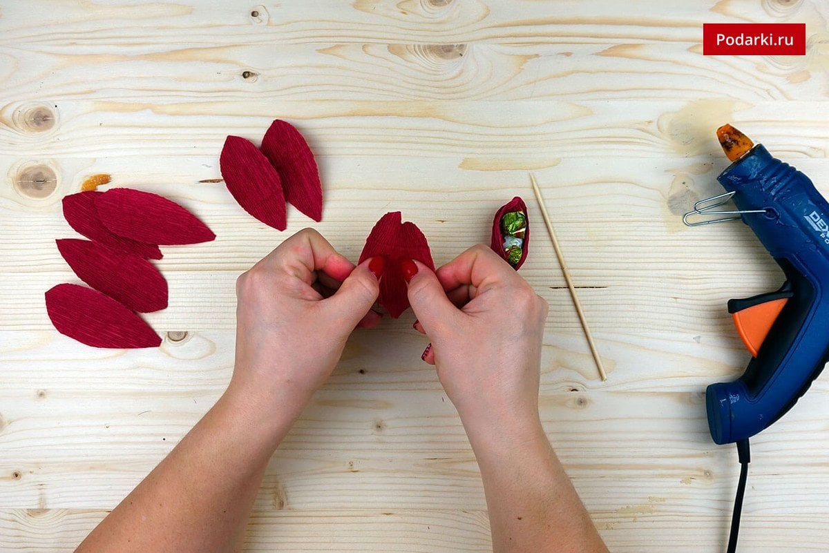 DIY kytica zo sladkostí krok za krokom: fotografická majstrovská trieda pre začiatočníkov