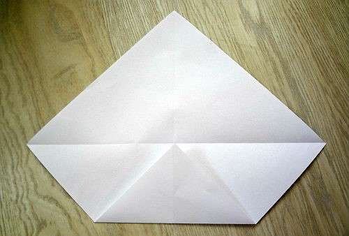 Origami papirbåde hvordan man laver en båd af papir i etaper