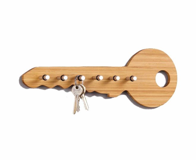 Držiak na kľúče vyrobený z dreva