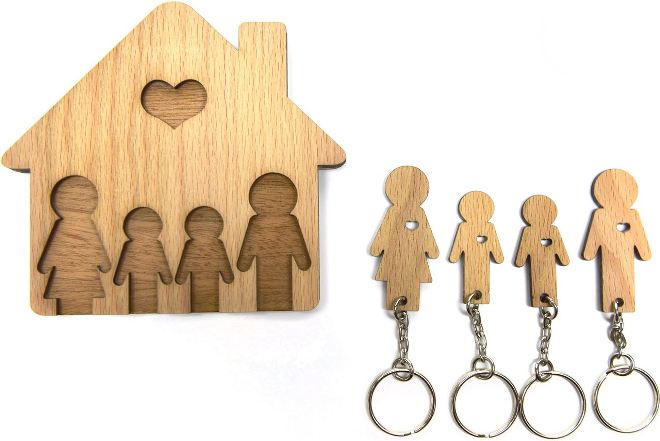 Držiak na kľúče vyrobený z dreva