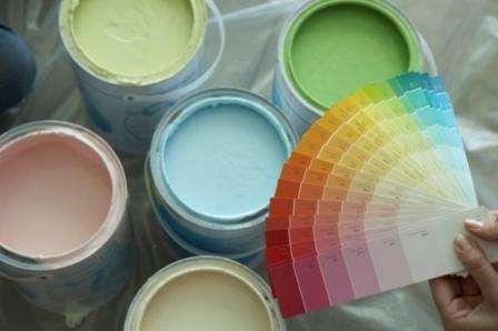 Farba na novinové tuby, druhy, metódy maľovania