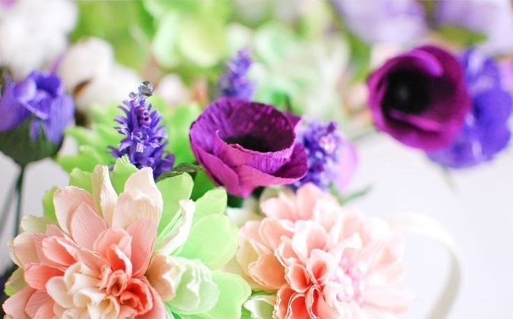 DIY bølgepapeblomster: de bedste mesterklasser og indretningstips