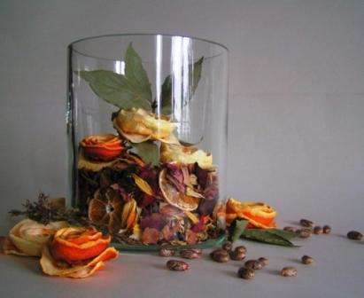 DIY ruže: remeslá z pomarančových šupiek