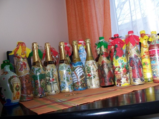 Decoupage z fľaše šampanského Urobte si sami decoupage fľaše šampanského