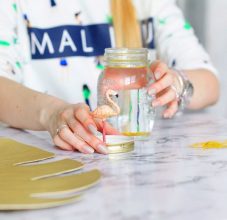 Φτιάχνοντας μια σφαίρα χιονιού με τα χέρια σας - κύρια μαθήματα για αρχάριους: πώς να φτιάξετε μια σφαίρα χιονιού με τα χέρια σας