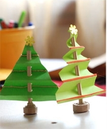 DIY χειροτεχνίες χριστουγεννιάτικου δέντρου για παιδιά