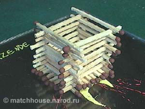 domik-iz-spichek017 كيف تصنع قلعة من المباريات بيديك