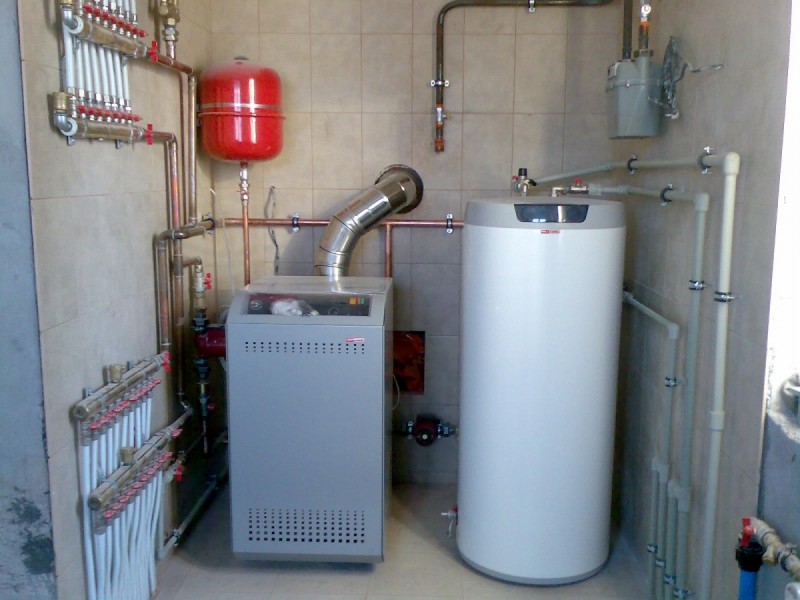Λέβητες αερίου για τη θέρμανση ενός ιδιωτικού σπιτιού: πώς να επιλέξετε έναν λέβητα αερίου για τη θέρμανση ενός ιδιωτικού σπιτιού