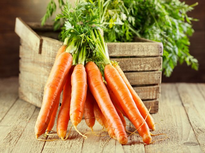 Kuinka säilyttää porkkanat oikein: 8 tapaa