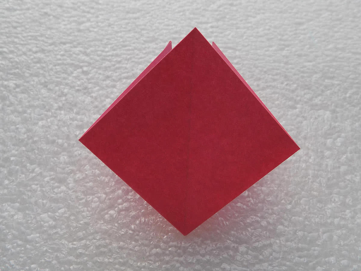 Origami ľalia krok 3