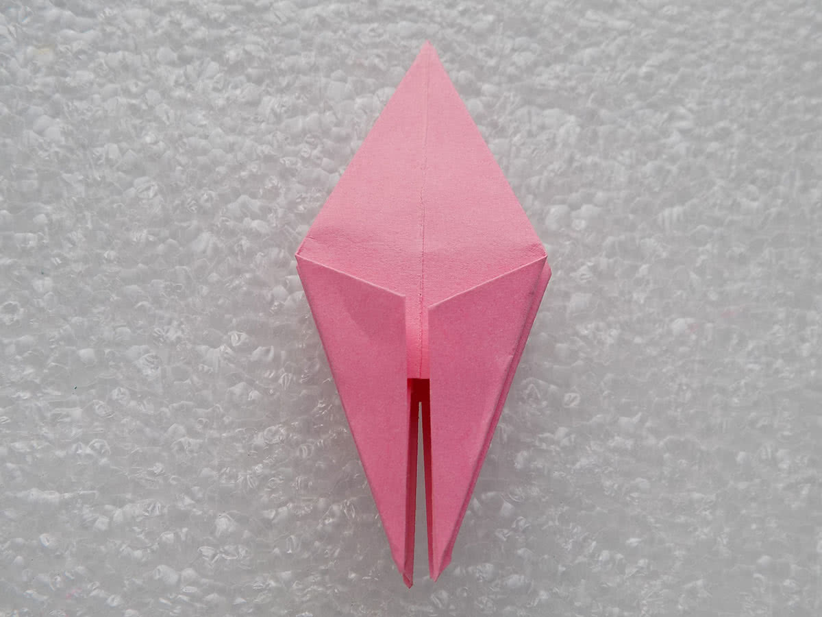 Origami ľalia, krok 11