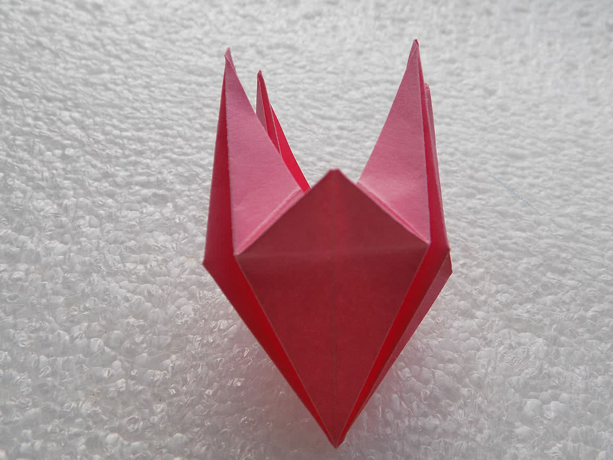 Origami ľalia, krok 15