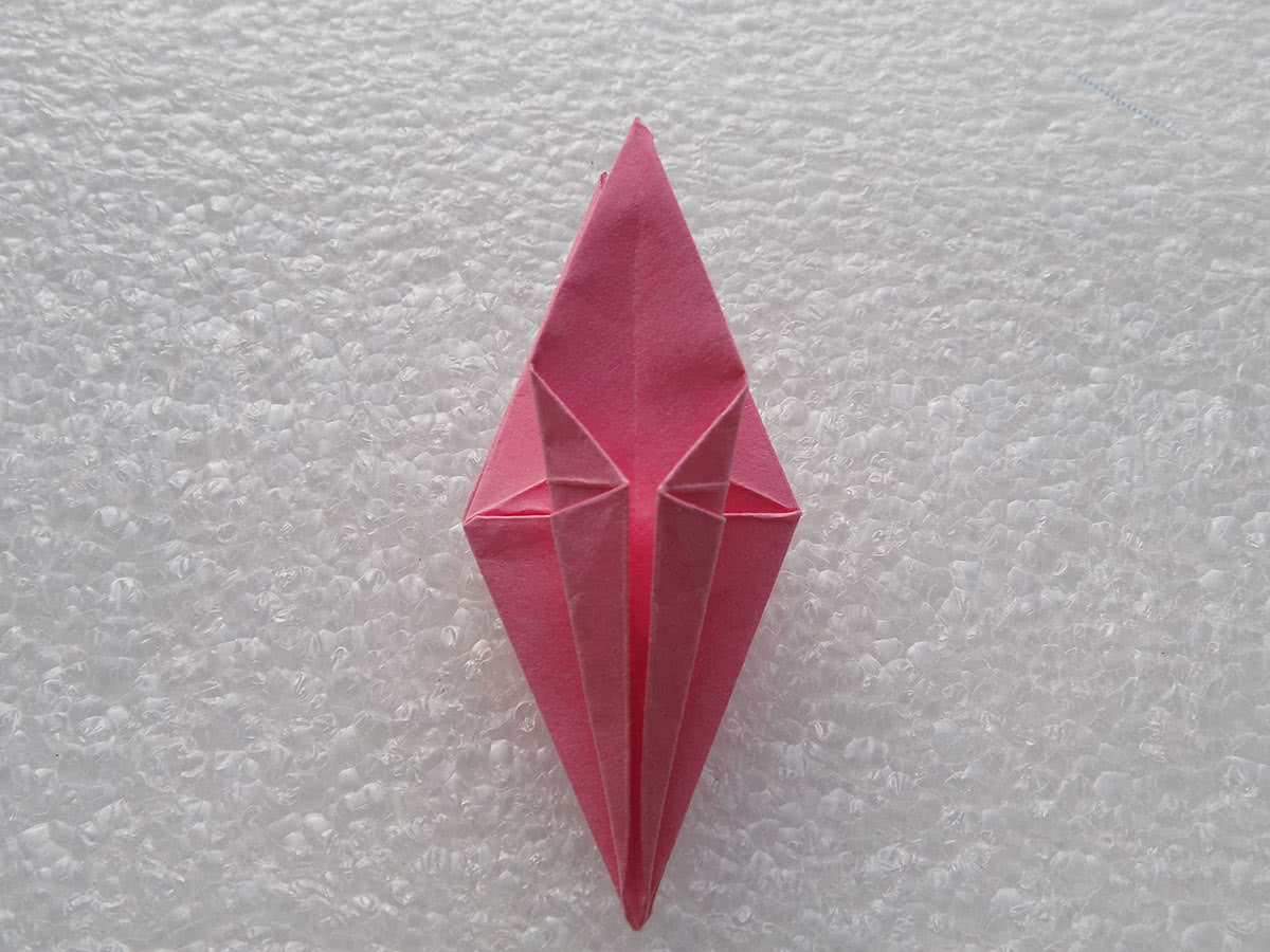 Origami lilje trin 19