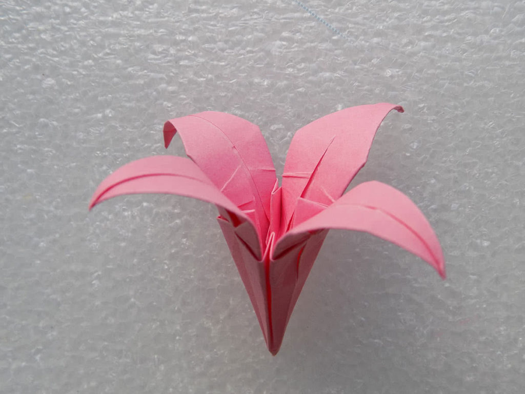 Origami ľalia, krok 22