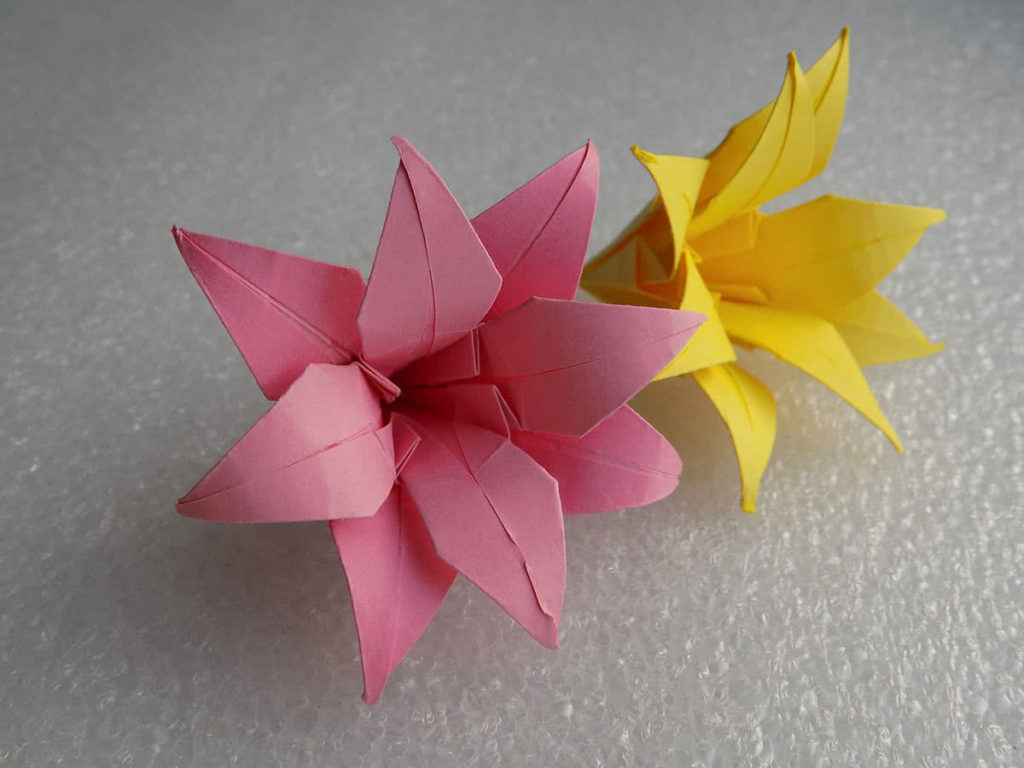 Origami ľalia, krok 26