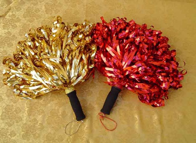 Cheerleading pom pomit