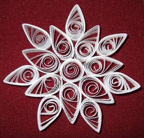 πώς να φτιάξετε μια νιφάδα χιονιού από το quilling