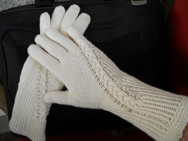 Έτοιμα πλεκτά γάντια με πολλά μοτίβα
