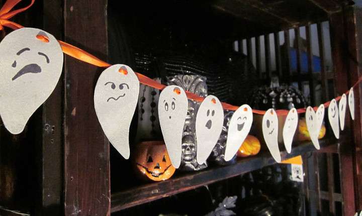 hvordan man dekorerer et hus til Halloween med egne hænder