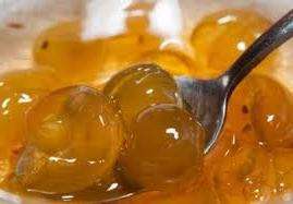 Royal stikkelsbærmarmelade med appelsiner Royal stikkelsbærmarmeladeopskrift med foto derhjemme