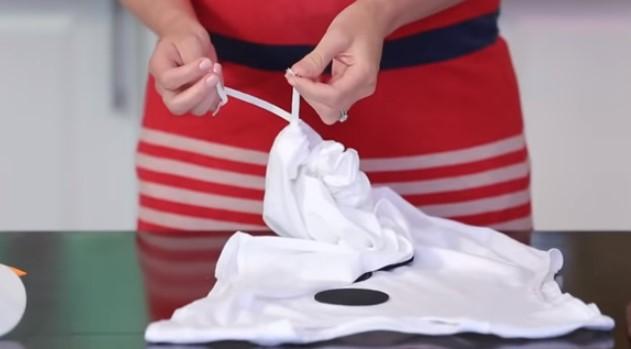 Oblek pre snehuliaka vyrobený zo šikovných materiálov ako si vyrobiť vianočný kostým snehuliaka
