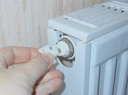 Kranstyring med nøgle Kranstyring med nøgle