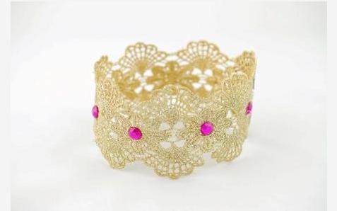 Blonder dekoration DIY blonder dekoration: armbånd