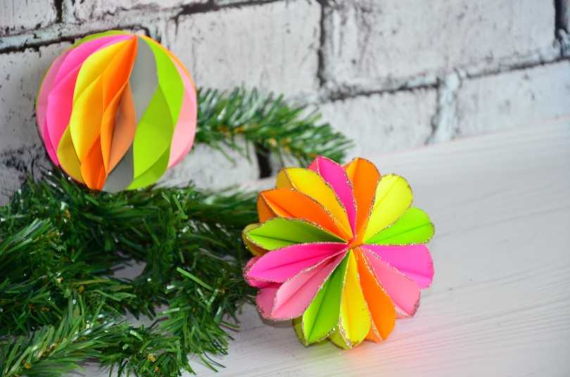 Príklady fotografií Kusudama: čo to je - ako vyrobiť magickú modulárnu guľu z papiera vlastnými rukami, schémy na zostavenie kvetov origami