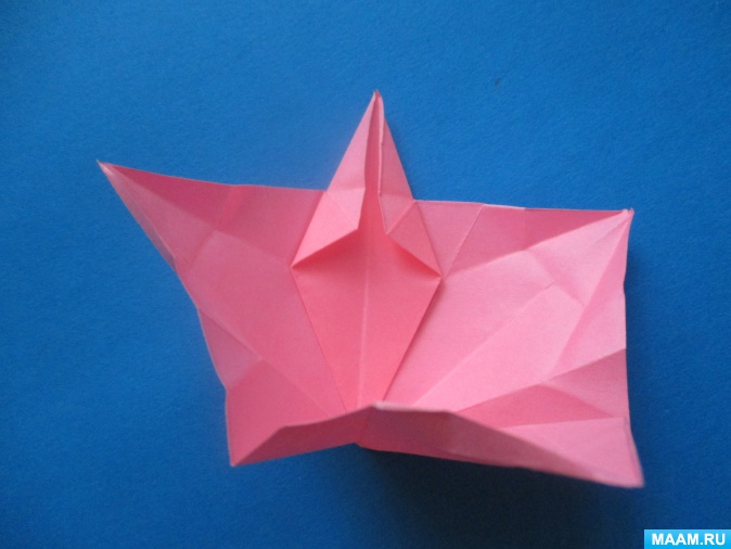 Príklady fotografií Kusudama: čo to je - ako vyrobiť magickú modulárnu guľu z papiera vlastnými rukami, schémy na zostavenie kvetov origami