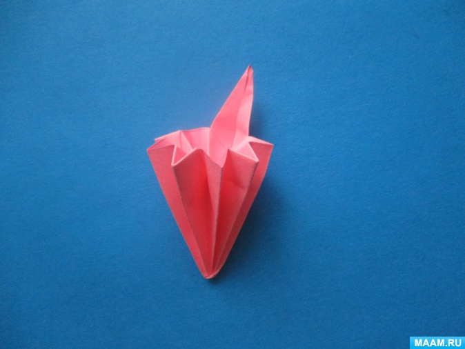 Príklady fotografií Kusudama: čo to je - ako vyrobiť magickú modulárnu guľu z papiera vlastnými rukami, schémy na zostavenie kvetov origami