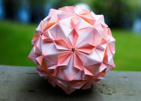 Kusudama: muligheder, fotodiagrammer, hvordan man laver kusudama -bolde ud af papir