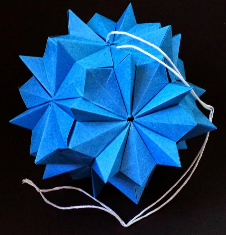 Kusudama: خيارات ، مخططات للصور كيفية صنع كرات kusudama من الورق