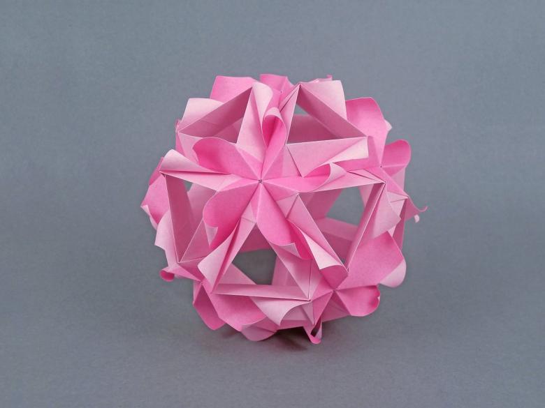 Kusudama: خيارات ، مخططات للصور كيفية صنع كرات kusudama من الورق