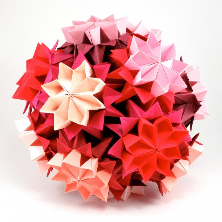 Kusudama: možnosti, fotografické diagramy, ako vyrobiť gule kusudama z papiera