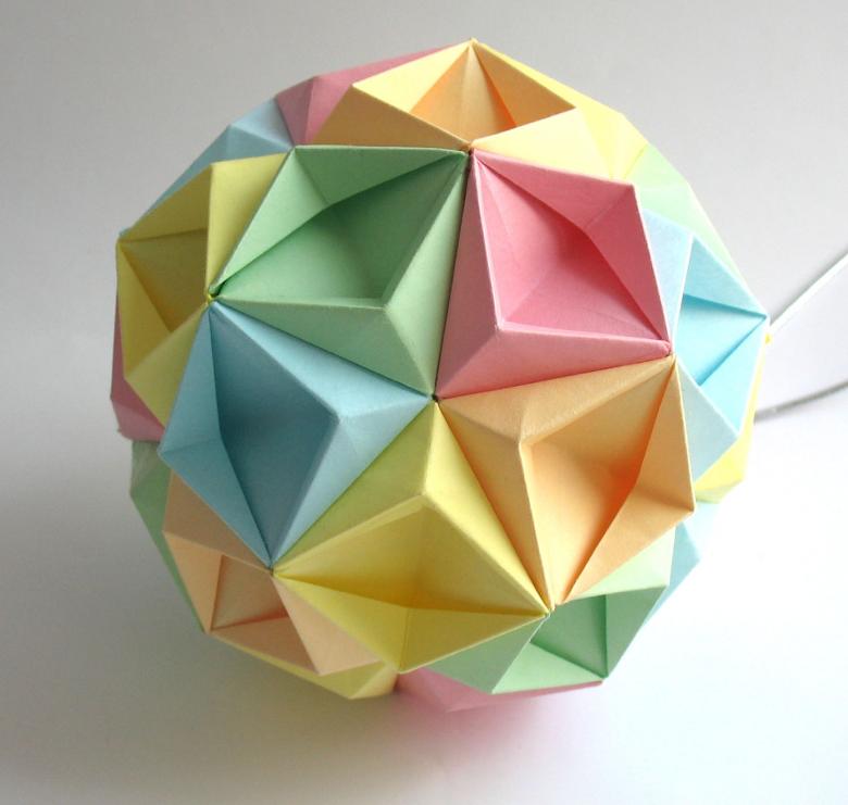 Kusudama: muligheder, fotodiagrammer, hvordan man laver kusudama -bolde ud af papir