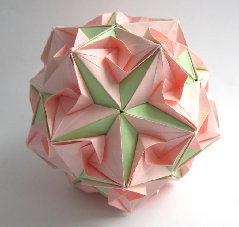 Kusudama: možnosti, fotografické diagramy, ako vyrobiť gule kusudama z papiera