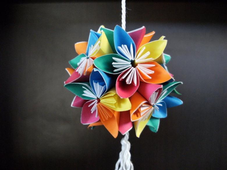 Kusudama: možnosti, fotografické diagramy, ako vyrobiť gule kusudama z papiera