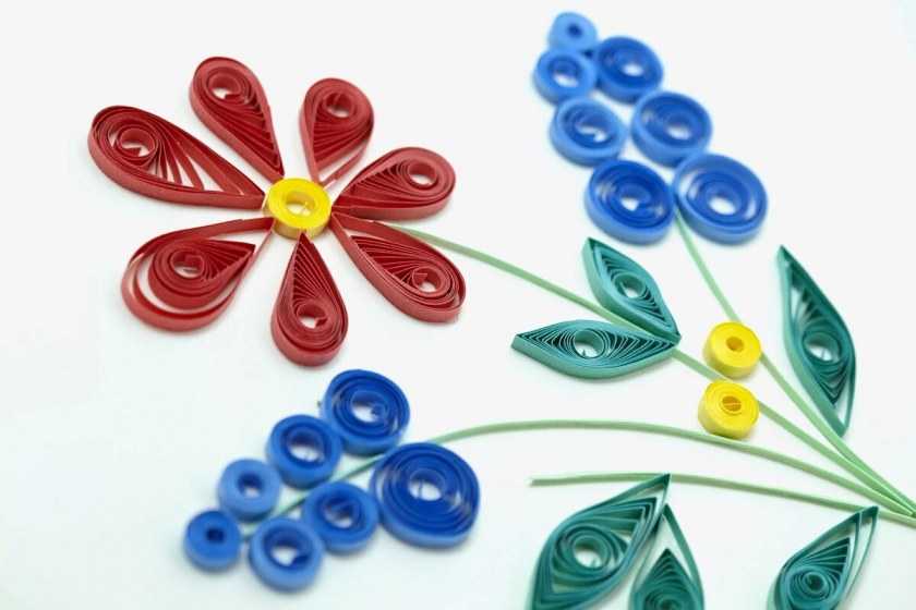 Quilling-käsitöitä aloittelijoille valokuvaesimerkkejä-vaiheittaiset mestarikurssit, joissa kuvataan järjestelmiä