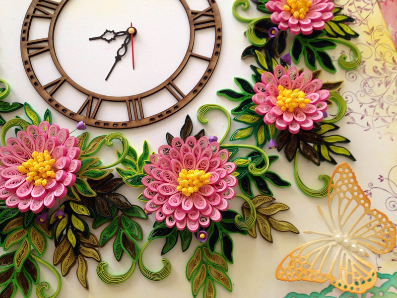 Quilling ur med blomster