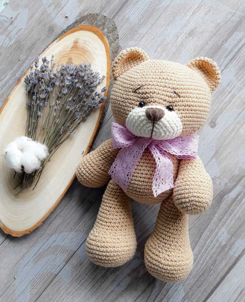 Majstrovská trieda Amigurumi: ako pliesť začiatočníka háčkovaním alebo pletením