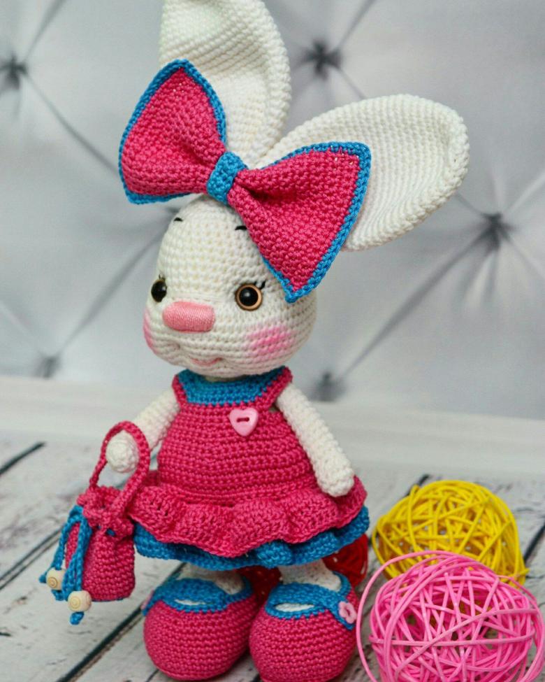 Majstrovská trieda Amigurumi: ako pliesť začiatočníka háčkovaním alebo pletením