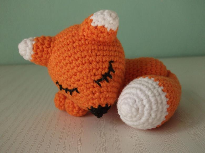 Majstrovská trieda Amigurumi: ako pliesť začiatočníka háčkovaním alebo pletením