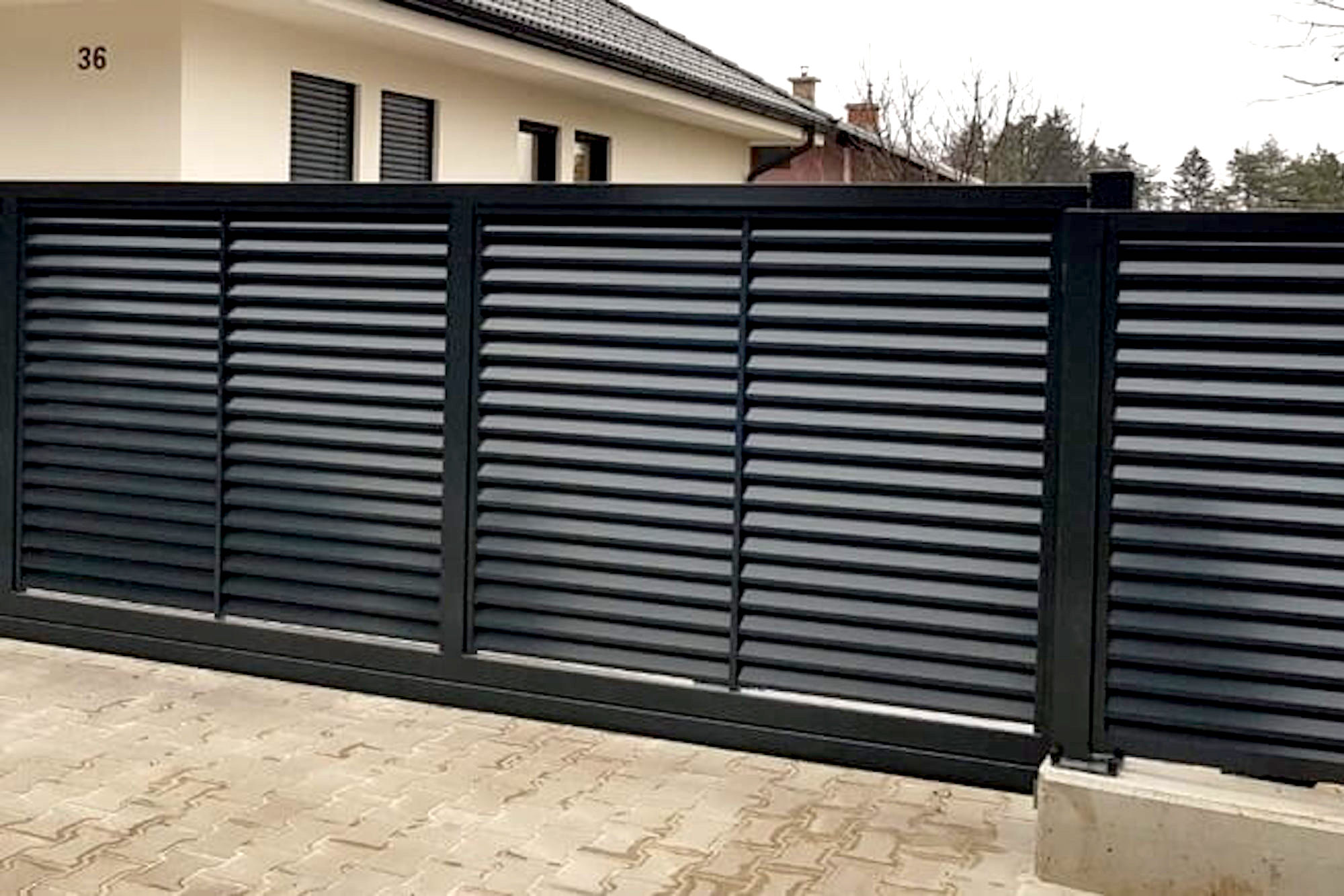 Metalliset aitakaihtimet - tyylikäs ja moderni ratkaisu Metalliset aidat - tyylikäs ja moderni ratkaisu