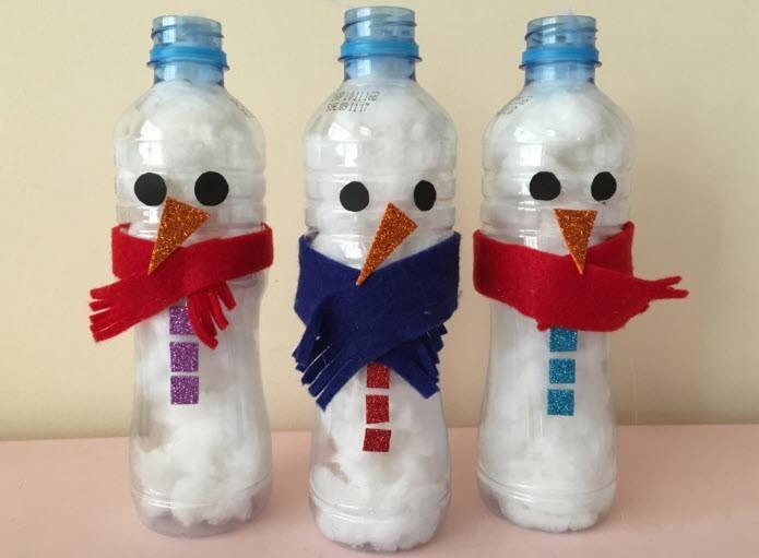 lasten käsityö - lumiukkoja pulloista