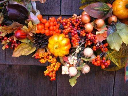 jesenné dekorácie z listov a zeleniny