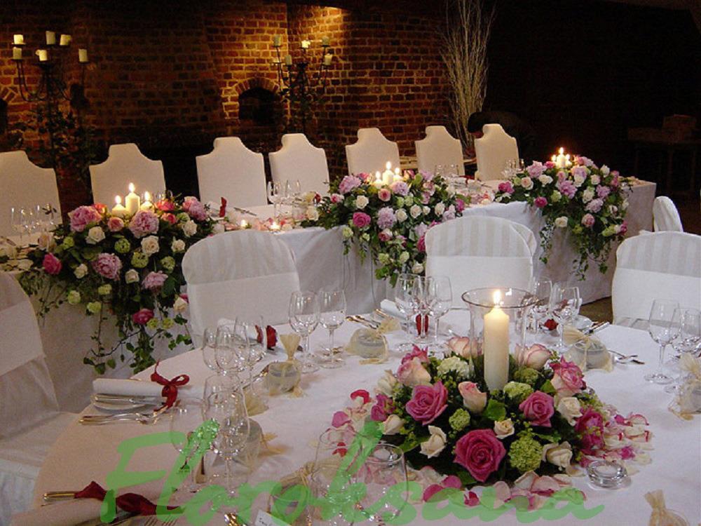 زهور ديكور طاولة الزفاف