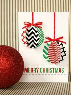 Η κατασκευή αυτής της κάρτας της Πρωτοχρονιάς είναι παρόμοια με τα ογκομετρικά χριστουγεννιάτικα δέντρα: