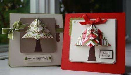 Postkort med et juletræ i origami -teknik.