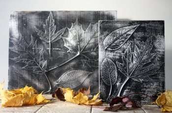 Panel fra efterårsblade. Håndværk af naturmateriale