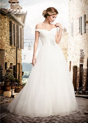 Dlhé A-čkové svadobné šaty z tylu PP014